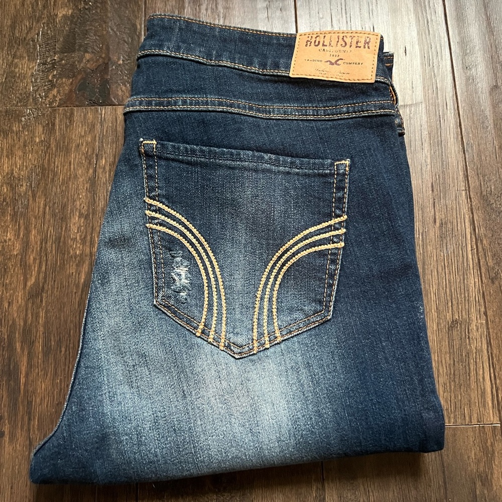 Hollister High-Rise Super Skinny Jeans